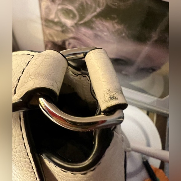 Marc Jacobs Empire City Hobo double strap Pebble Leather Porcelain Shoulder Bag - Picture 12 of 15